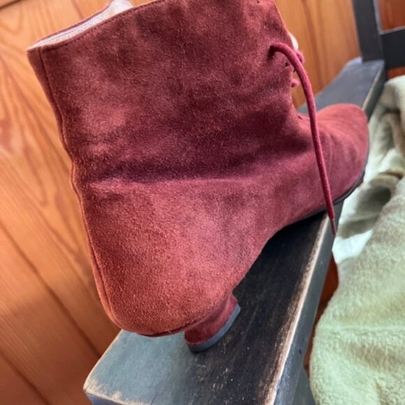 Suede Booties Italian Vintage - Picture 4 of 12